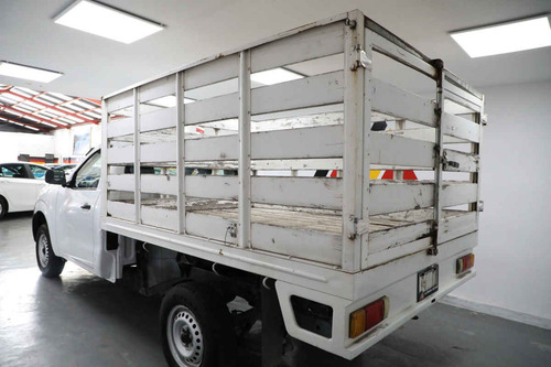 Imagen 4 de 15 de Nissan Estacas Np300 2016 2p L4/2.4 Man D/h