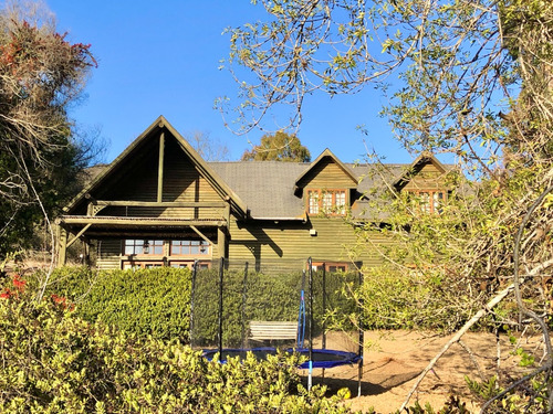 Interesante Propiedad En Venta De 4 Hectáreas En Cachagua