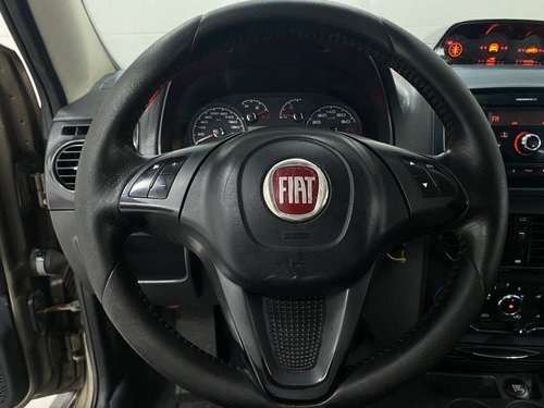 Fiat Strada 1.8 MPI ADVENTURE CD 16V FLEX 3P MANUAL