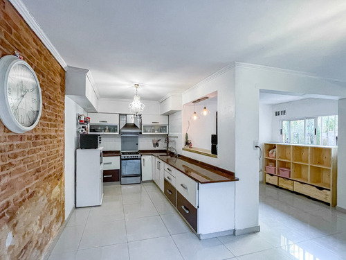 Imagen 20 de 30 de Venta Casa 4 Ambientes Bernal Este Terraza Garage