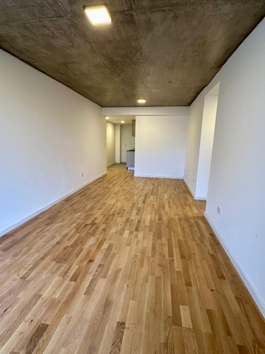 En Venta Espectacular Departamento De 3 Ambientes, Edificio Con Amenities, Quinchos, Solárium Con Pileta E Hidromasaje!! Excelente Calidad Constructiva En Rosario