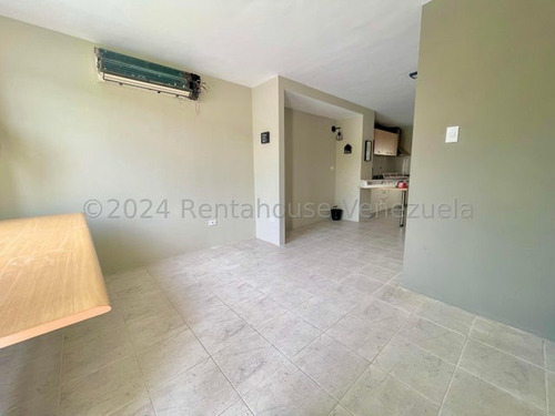 Maria Luisa Mendoza Vende Esta Espectacular Casa En Prestigioso Urbanismo Exclusivo De Cabudare, Acabados Modernos Y Armoniosos, Visítala 2 5 2 4 8 8