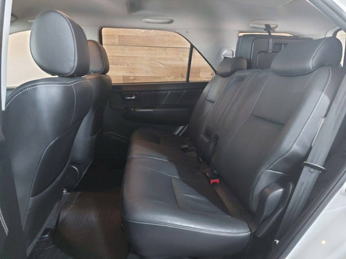 Toyota Hilux Sw4 3.0 Srv 4x4 7 Lugares 16v Turbo