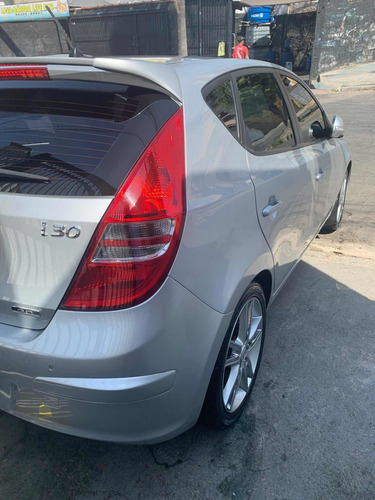 Imagem 4 de 15 de Hyundai I30 2010 2.0 Gls Aut. 5p