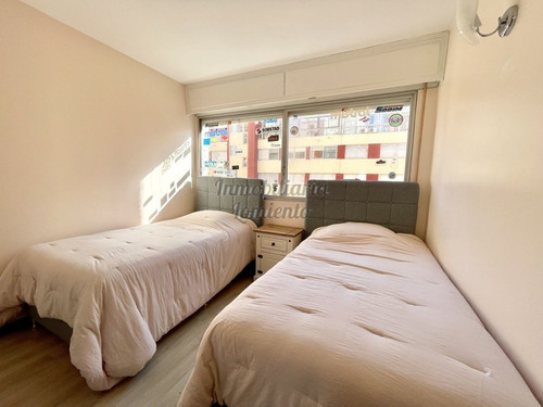 Imagen 14 de 20 de Venta Apartamento 3 Dormitorios Frente Al Mar- Playa Brava