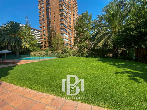 Departamento En Venta De 4 Dorm. En Las Condes