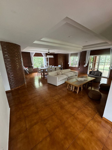 Casa En Venta En Country Del Golf Viejo
