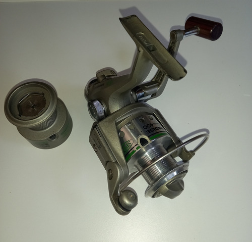 Reel Spinit Paradise 400 (made In Korea) 5bb + 1 Gris Derecho/izquierdo