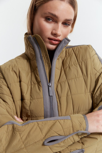 Campera Ultralight Bitono Verde Mujer System