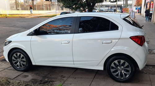Chevrolet Onix 1.4 Mt