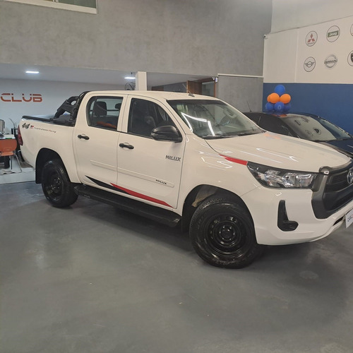 Toyota Hilux 2.8 Std Power Pack Cab. Dupla 4x4 Tdi 4p