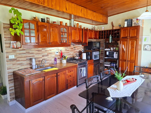Casa 6 Ambientes Venta Gonzalez Catan Con Pileta