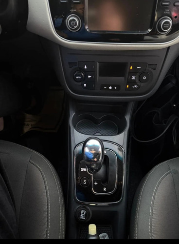 Fiat Punto 1.6 Essence Dualogic Uconnect + Nav