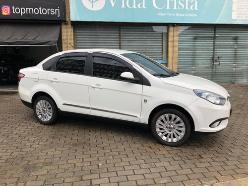 Fiat Grand Siena 2015 1.6 16v Essence Flex 4p