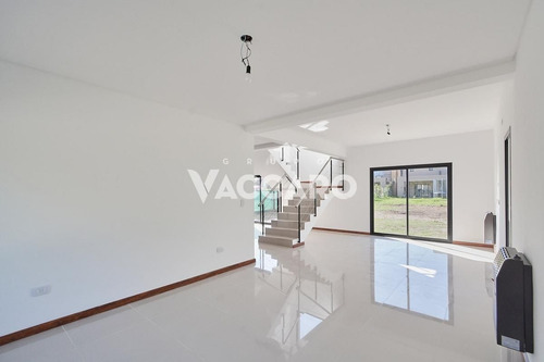 Imagen 4 de 30 de Casa Venta Barrio Privado María Eugenia R&v Moreno