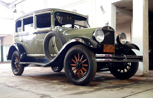 Studebaker Erskin Royal Sedan De Luxe