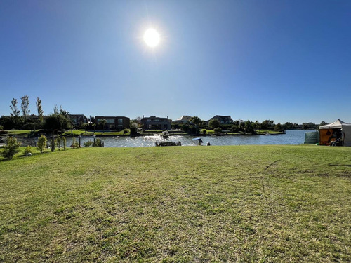 Imagen 1 de 11 de Terreno En Venta En Nordelta, Cabos Del Lago