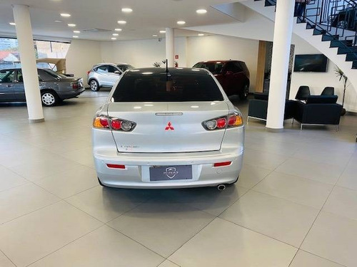 Imagem 5 de 14 de Mitsubishi Lancer 2.0 16v Gasolina 4p Automático