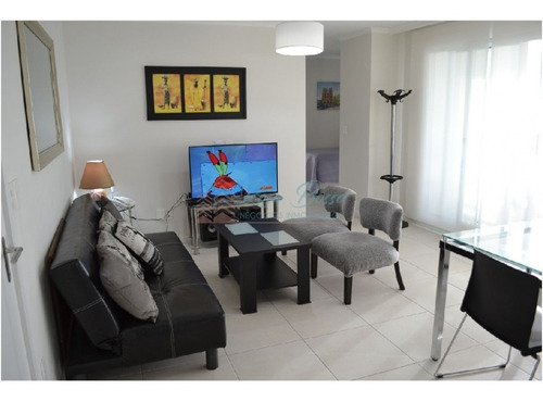 Apartamento En Brava, 1 Dormitorios *- Ref: 2481