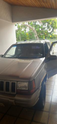 Jeep Gracherokee 4.0 Laredo 5p