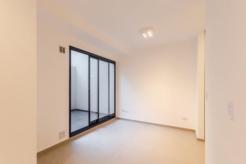 Venta De Departamento Monoambiente Divisible En Liniers - Piscina Sum Gimnasio Parrillas