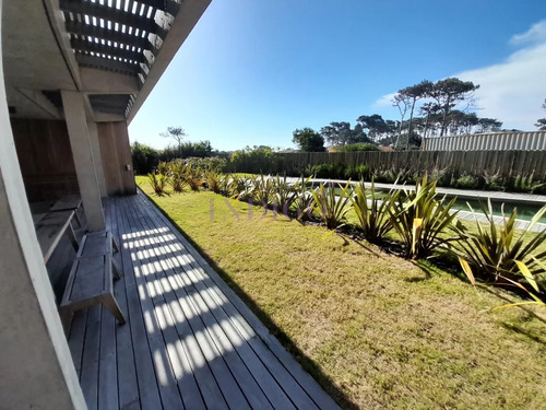 Apartamento En Venta Manantiales