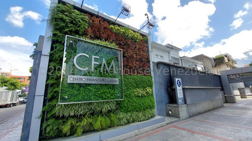 LG Alquila Oficina De Lujo Moderna Recién Remodelada A Estrenar En La Torre Cfm De La Urb. Las Mercedes