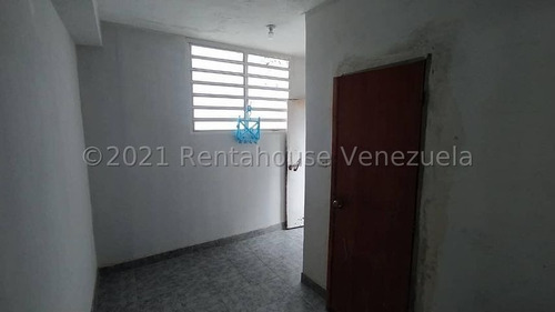 Imagen 6 de 30 de Casa En Venta En Barquisimeto. Zona Centro, Selena Pacheco Tlf. 04245197639. Cód. 22-5891 Lara, Venezuela