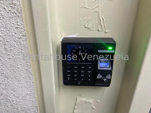 Oficina Moderna En Alquiler, Urb. Boleita Norte