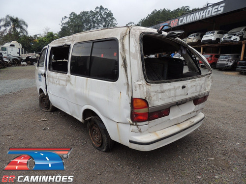 Sucata Kia Besta Gs 2.7 2001/2001 Para Venda De Peças
