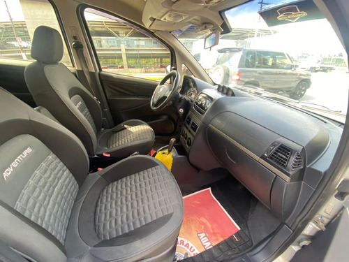 Fiat Idea 1.8 16v Adventure Flex 5p