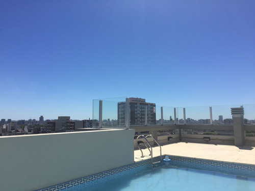 En Venta Villa Urquiza. 9° Frente. Pileta Parrilla