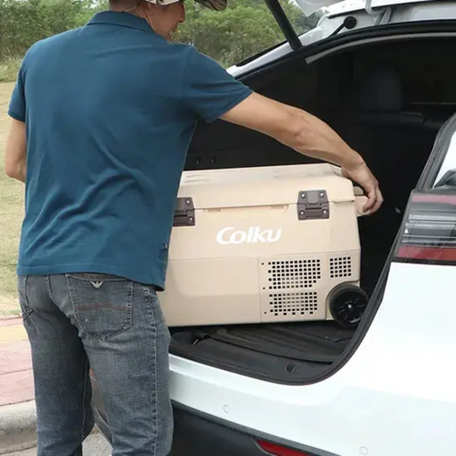 Heladera Portatil Colku 12v/24v C/ruedas 41,5 L Color Arena