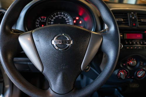 Nissan March 1.6 Active Pure Drive 2017