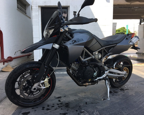 Imagen 2 de 16 de Aprilia Dorsoduro 750 Supermotard