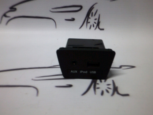 Tomada Plug Entrada Usb / Aux Hyundai Ix35 17 18 19