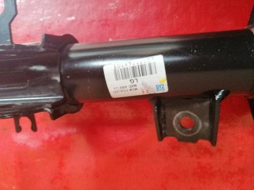 Amortiguador Delantero Izquierdo Beat Lt Sedan 2020 42562899
