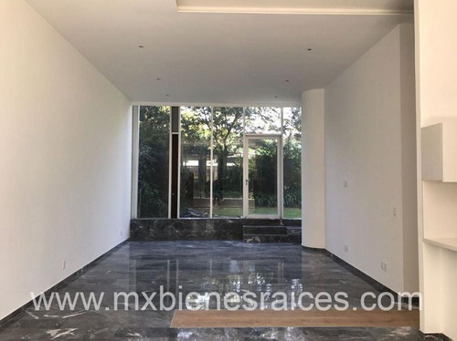 Imagen 3 de 18 de Estrene Garden En Sens