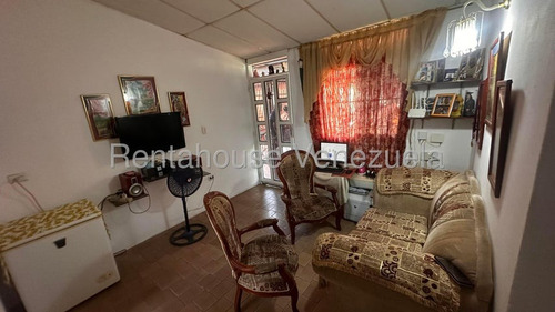 Gbf 25-17791 Los Samanes Vendo Bello Apartamento Contacteme.