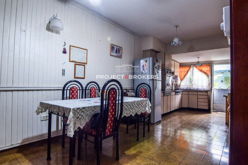 Preciosa Casa En Castelar