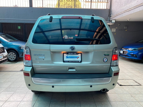 Imagen 5 de 14 de Mercury Mariner Premier 4x2 2010