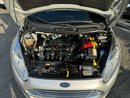 Ford Fiesta Sedan 1.6 16v Titanium Flex Powershift 4p