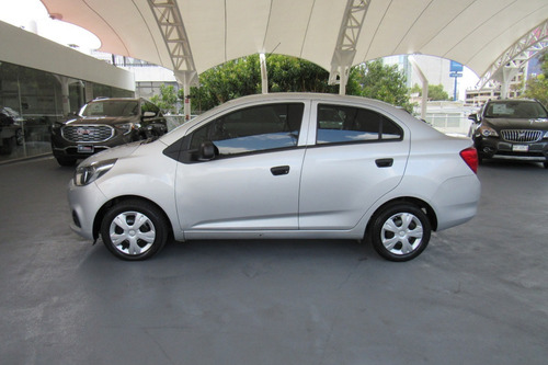 Imagen 7 de 15 de Beat Sedan 19