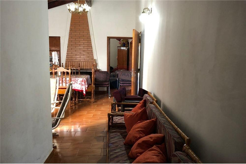 Imagen 6 de 15 de Vendo Casa Sobre Avenida, Frente Al Sambódromo: 4 Habitaciones Y 3 Baños