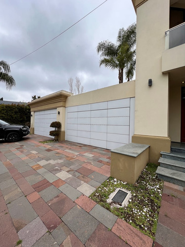 Casa En Venta En Camino Real, Boulogne, San Isidro