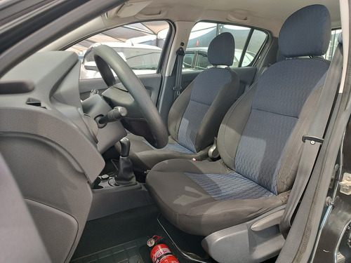Renault Sandero 1.0 16v Expression Hi-flex 5p