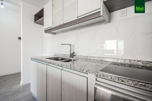 Imagen 6 de 18 de Excelente 2 Amb Al Frente En Venta Con Renta.