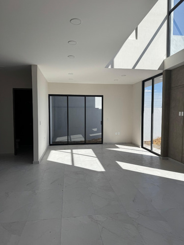 Casa En Venta Nueva En La Vista Residencial, Queretaro