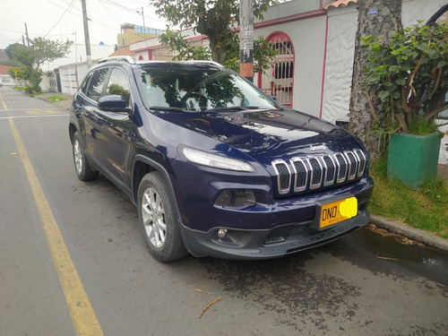 Jeep Cherokee 3.2 Longitude Plus