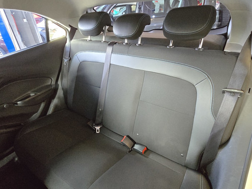 Chevrolet Onix plus 1.0 MPFI LT 8V FLEX 4P MANUAL